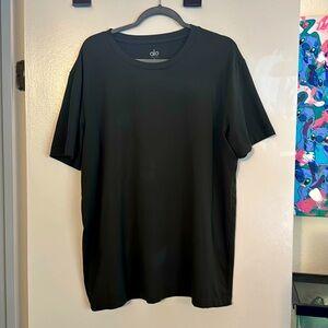 Alo Conquer Reform Crewneck Short Sleeve Stealth Green XL